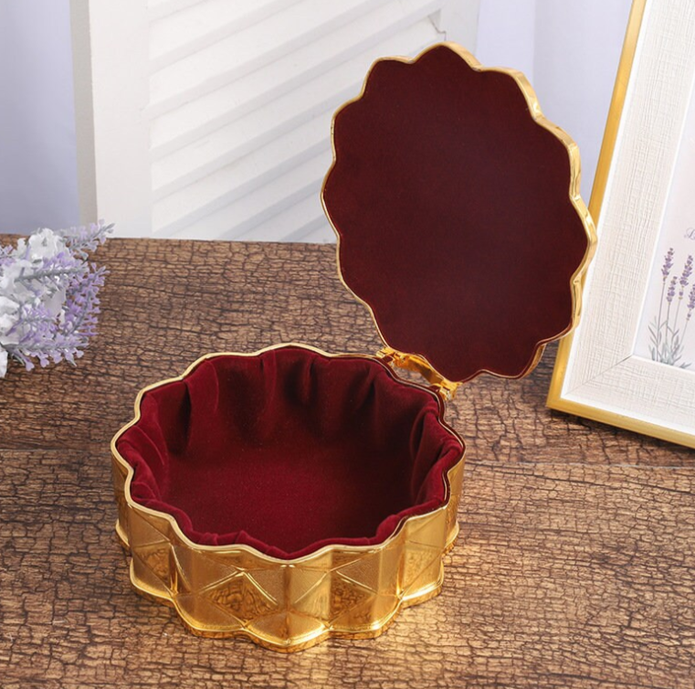 Gold Star Design Jewelry Box